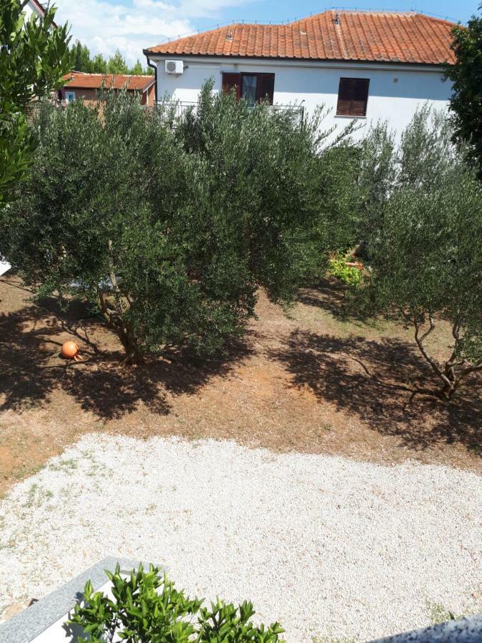 Apartmani Korina Starigrad Paklenica Extérieur photo