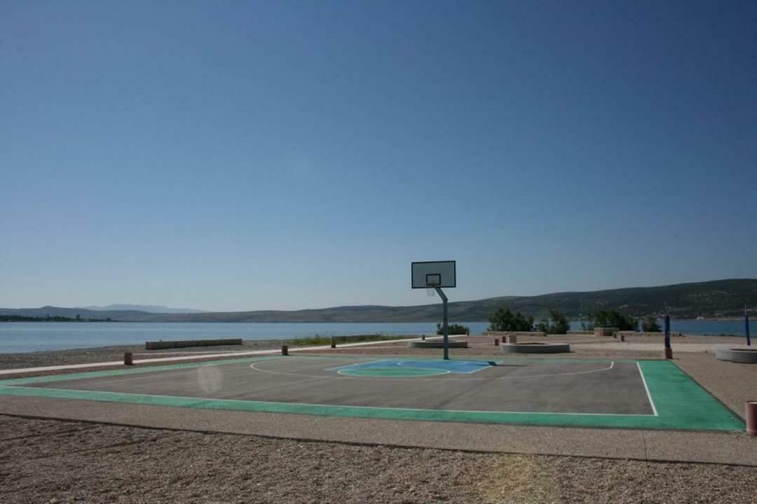 Apartmani Korina Starigrad Paklenica Extérieur photo